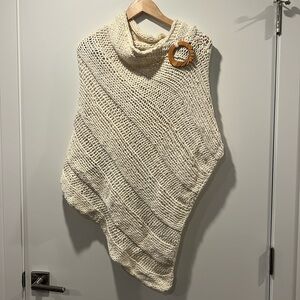 Handmade Shrug, Wood Detail